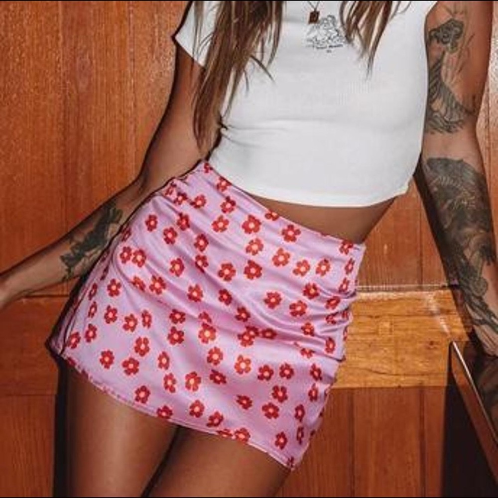 Princess polly XX pink flower skirt